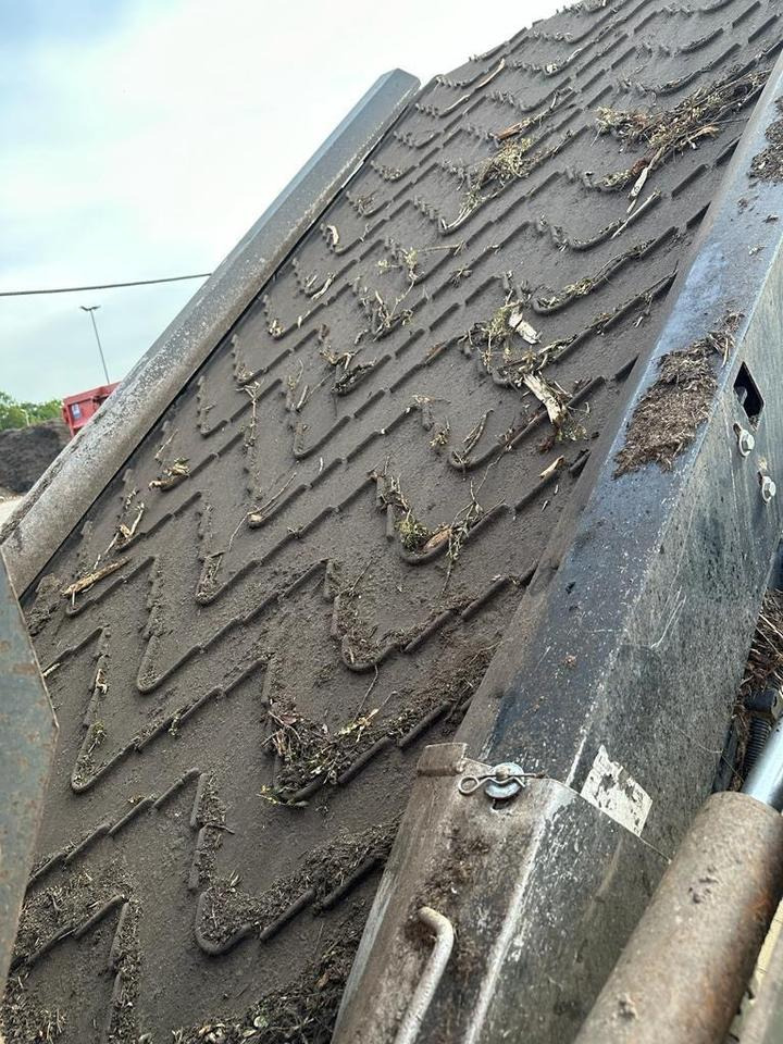 Doppstadt Ak 510 Bj 2014 mit nur 5.250 BH - Endüstriyel parçalayıcı: fotoğraf 3 Doppstadt Ak 510 Bj 2014 mit nur 5.250 BH - Endüstriyel parçalayıcı: fotoğraf 3