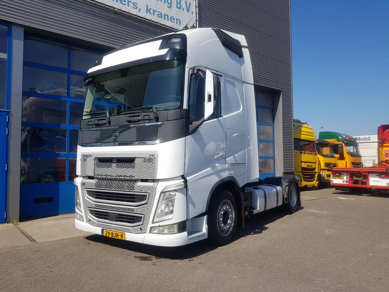 Volvo FH 420 Low deck XL Cabine hefschotel I-Parc Cool - Çekici: fotoğraf 2 Volvo FH 420 Low deck XL Cabine hefschotel I-Parc Cool - Çekici: fotoğraf 2