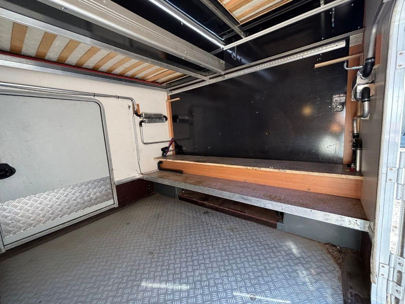 Fiat 244 KNAUS X244 - Entegre karavan: fotoğraf 4 Fiat 244 KNAUS X244 - Entegre karavan: fotoğraf 4