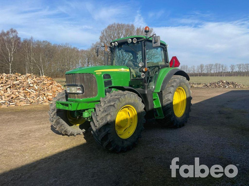 John Deere 6930 - Traktör: fotoğraf 1 John Deere 6930 - Traktör: fotoğraf 1