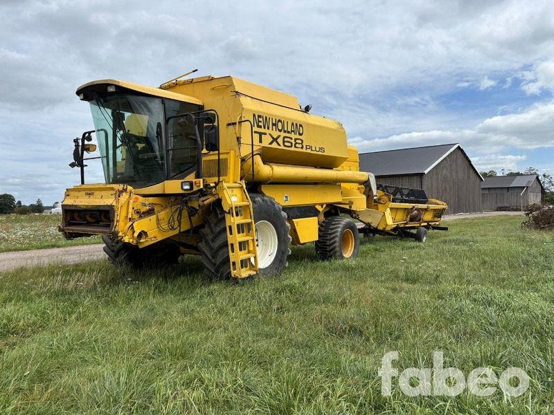 New Holland TX68 Plus - Biçerdöver: fotoğraf 1 New Holland TX68 Plus - Biçerdöver: fotoğraf 1