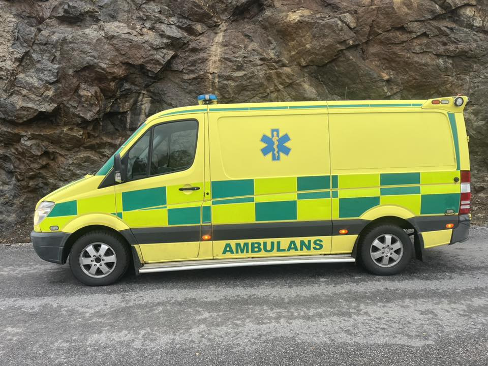 MERCEDES-BENZ Sprinter 316 NGT - AMBULANCE / швидка допомога / shvydka dopomoha - Ambulans arabası: fotoğraf 2 MERCEDES-BENZ Sprinter 316 NGT - AMBULANCE / швидка допомога / shvydka dopomoha - Ambulans arabası: fotoğraf 2