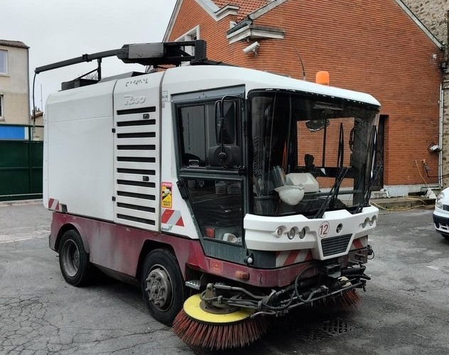 Ravo 540XL/545XL Kehrmaschine wie Citycat Cityfant Dulevo - Atık toplama taşıt/ Özel amaçlı taşıt: fotoğraf 2 Ravo 540XL/545XL Kehrmaschine wie Citycat Cityfant Dulevo - Atık toplama taşıt/ Özel amaçlı taşıt: fotoğraf 2