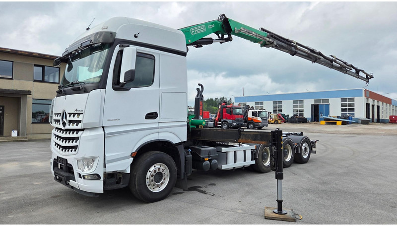 Mercedes-Benz Arocs 3253 8X4*4 Fassi F295 - Kancalı yükleyici kamyon, Vinçli kamyon: fotoğraf 1 Mercedes-Benz Arocs 3253 8X4*4 Fassi F295 - Kancalı yükleyici kamyon, Vinçli kamyon: fotoğraf 1