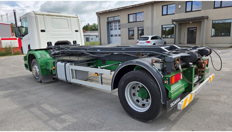 Scania P94 4X2 220 - Kablo sistemli kamyon: fotoğraf 4 Scania P94 4X2 220 - Kablo sistemli kamyon: fotoğraf 4