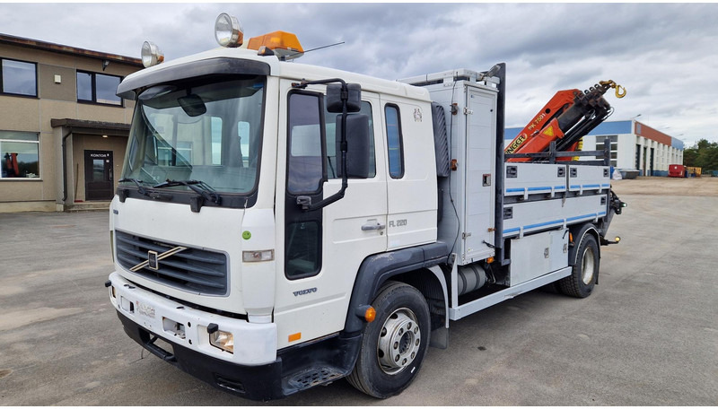 Volvo FL220 4X2 Palfinger PK7501 - Sal/ Açık kasa kamyon, Vinçli kamyon: fotoğraf 4 Volvo FL220 4X2 Palfinger PK7501 - Sal/ Açık kasa kamyon, Vinçli kamyon: fotoğraf 4