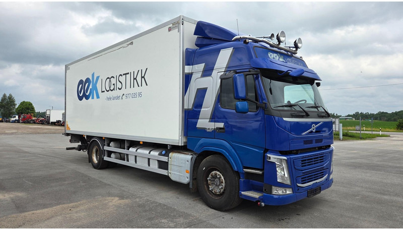 Volvo FM330 4X2 - Kapalı kasa kamyon: fotoğraf 2 Volvo FM330 4X2 - Kapalı kasa kamyon: fotoğraf 2