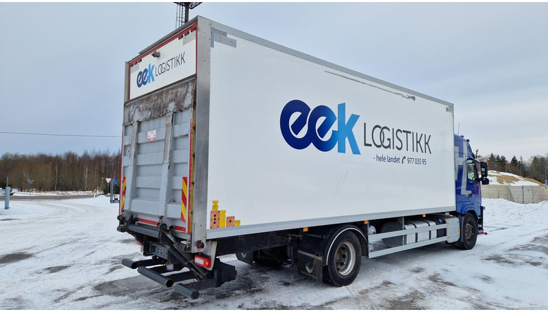 Volvo FM330 4X2 - Kapalı kasa kamyon: fotoğraf 3 Volvo FM330 4X2 - Kapalı kasa kamyon: fotoğraf 3