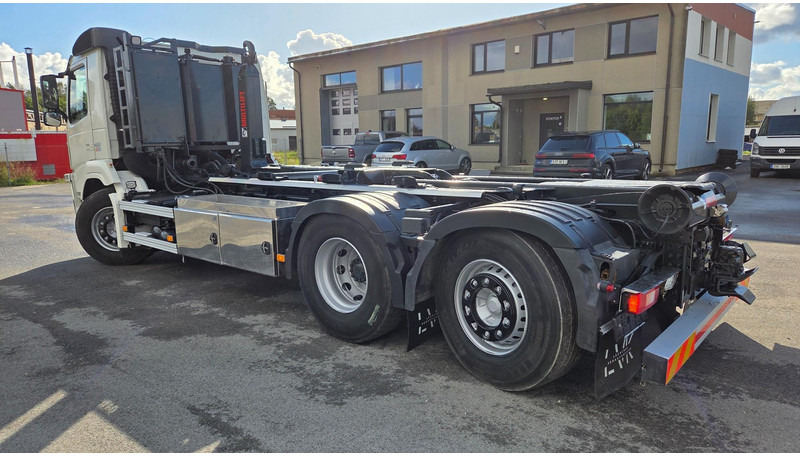 Volvo FM460 6X2*4 - Kancalı yükleyici kamyon: fotoğraf 4 Volvo FM460 6X2*4 - Kancalı yükleyici kamyon: fotoğraf 4