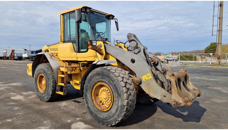 Volvo L90F - Tekerlekli yükleyici: fotoğraf 2 Volvo L90F - Tekerlekli yükleyici: fotoğraf 2