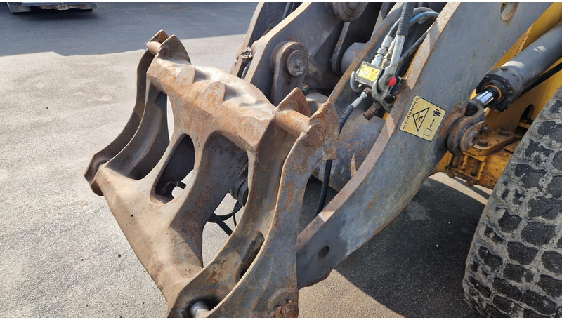 Volvo L90F - Tekerlekli yükleyici: fotoğraf 5 Volvo L90F - Tekerlekli yükleyici: fotoğraf 5