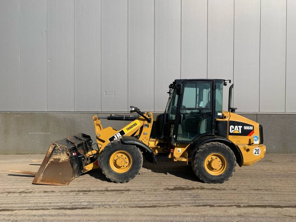 CAT 906 - Tekerlekli yükleyici: fotoğraf 1 CAT 906 - Tekerlekli yükleyici: fotoğraf 1