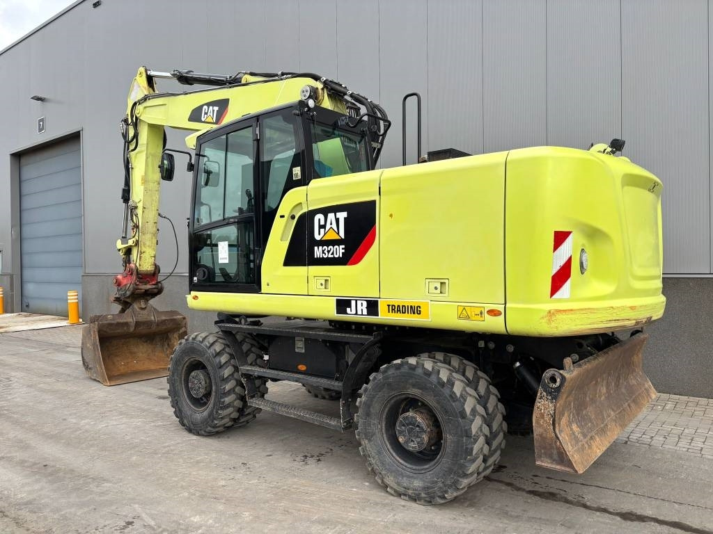 CAT M 320 F - Tekerlekli ekskavatör: fotoğraf 3 CAT M 320 F - Tekerlekli ekskavatör: fotoğraf 3