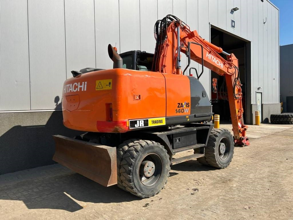 Hitachi ZX 140 W-5B - Tekerlekli ekskavatör: fotoğraf 3 Hitachi ZX 140 W-5B - Tekerlekli ekskavatör: fotoğraf 3