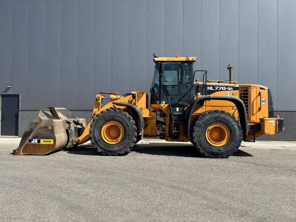 Hyundai HL 770-9 A - Tekerlekli yükleyici: fotoğraf 1 Hyundai HL 770-9 A - Tekerlekli yükleyici: fotoğraf 1