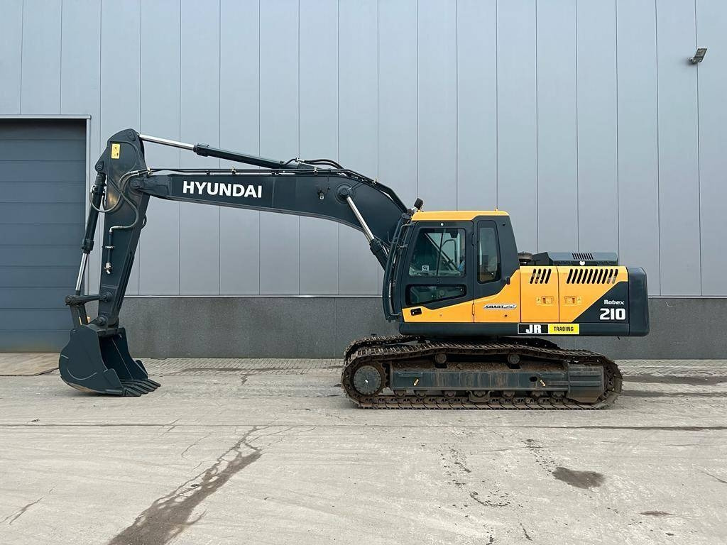 Hyundai R 210 - Paletli ekskavatör: fotoğraf 1 Hyundai R 210 - Paletli ekskavatör: fotoğraf 1