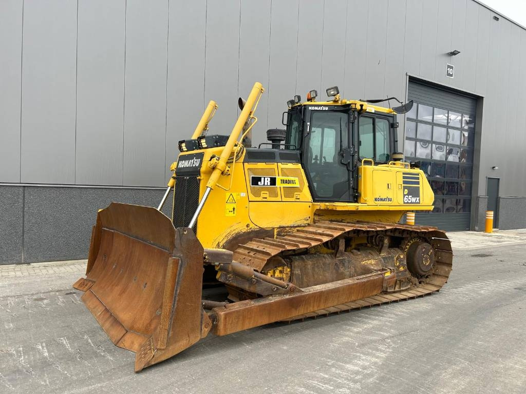 Komatsu D 65 WX-18 - Buldozer: fotoğraf 1 Komatsu D 65 WX-18 - Buldozer: fotoğraf 1
