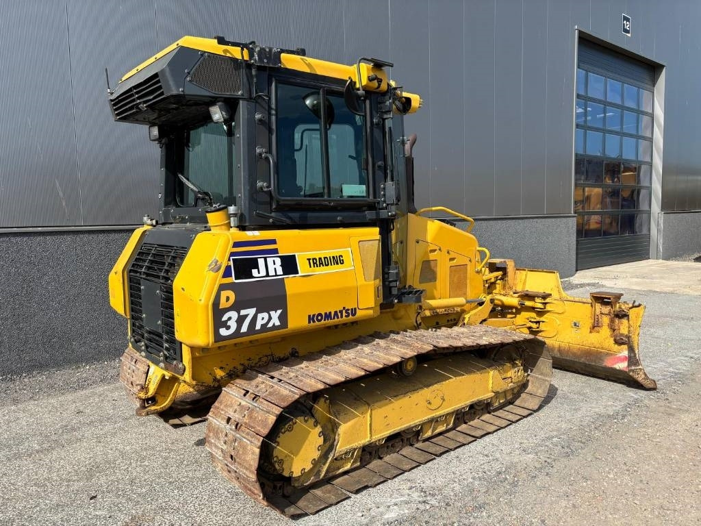 Komatsu D37 PX-23 - Buldozer: fotoğraf 5 Komatsu D37 PX-23 - Buldozer: fotoğraf 5