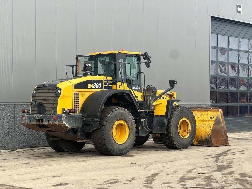 Komatsu WA 380-7 - Tekerlekli yükleyici: fotoğraf 5 Komatsu WA 380-7 - Tekerlekli yükleyici: fotoğraf 5