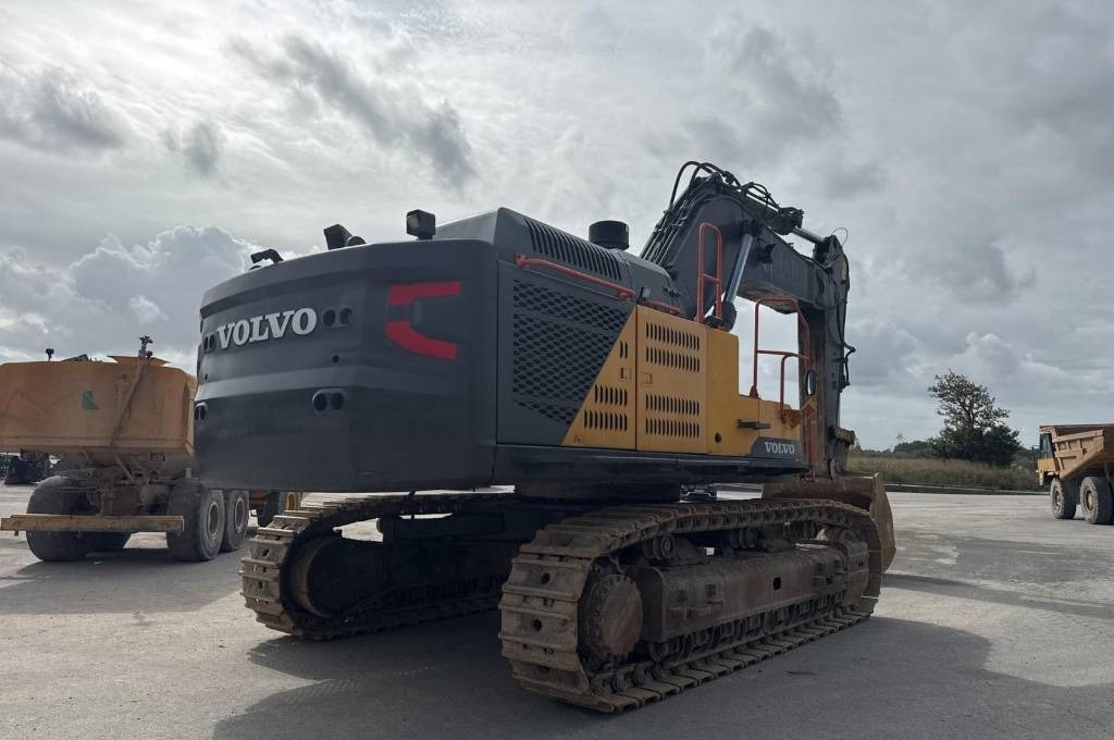 Volvo EC 750 EL (On Transport) - Paletli ekskavatör: fotoğraf 4 Volvo EC 750 EL (On Transport) - Paletli ekskavatör: fotoğraf 4