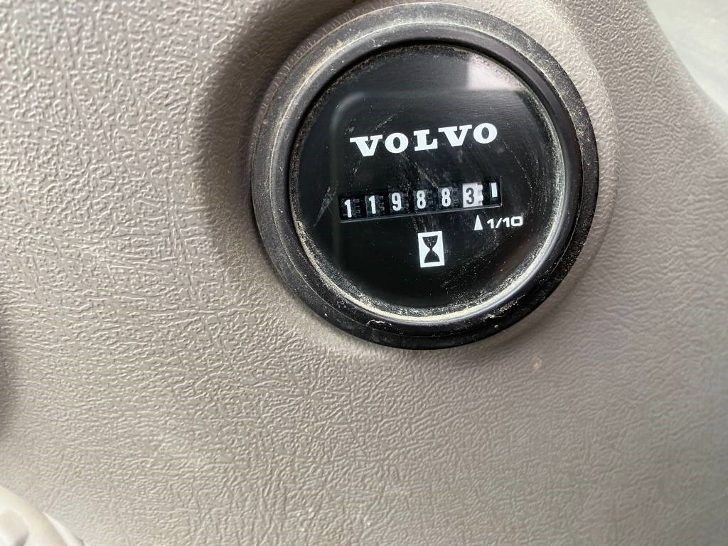 Volvo EWR 150 E (Under Preparation) - Tekerlekli ekskavatör: fotoğraf 3 Volvo EWR 150 E (Under Preparation) - Tekerlekli ekskavatör: fotoğraf 3