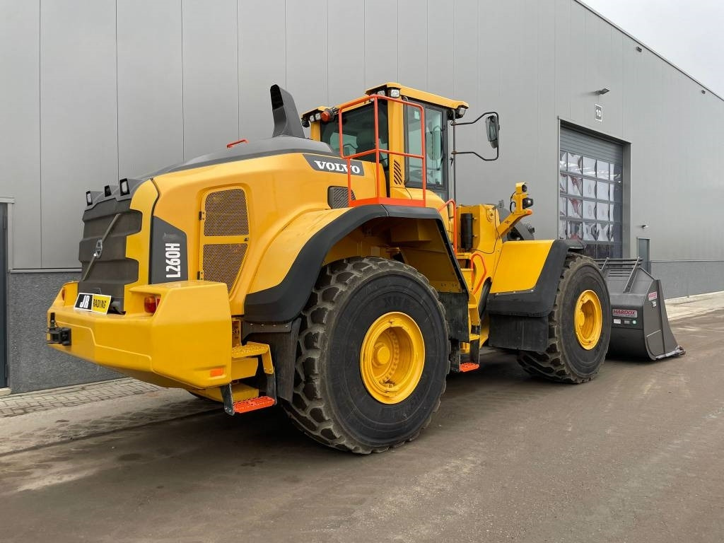 Volvo L 260 H - Tekerlekli yükleyici: fotoğraf 5 Volvo L 260 H - Tekerlekli yükleyici: fotoğraf 5
