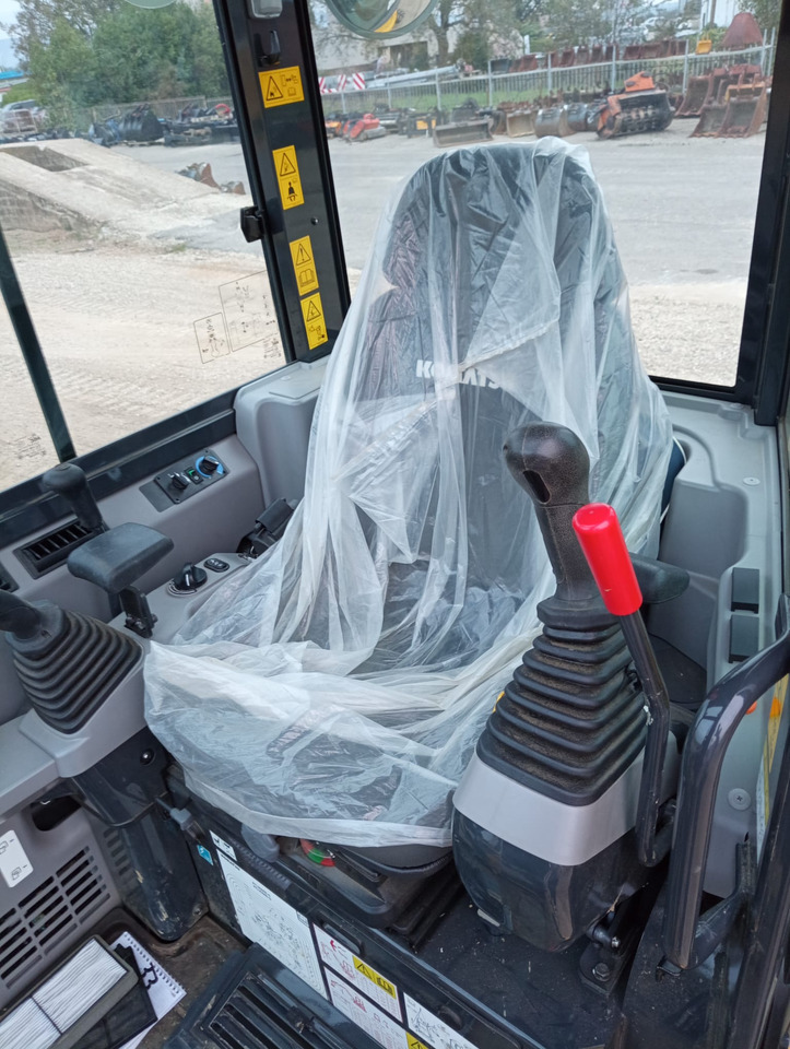 KOMATSU PC35MR-5 - Mini ekskavatör: fotoğraf 4 KOMATSU PC35MR-5 - Mini ekskavatör: fotoğraf 4