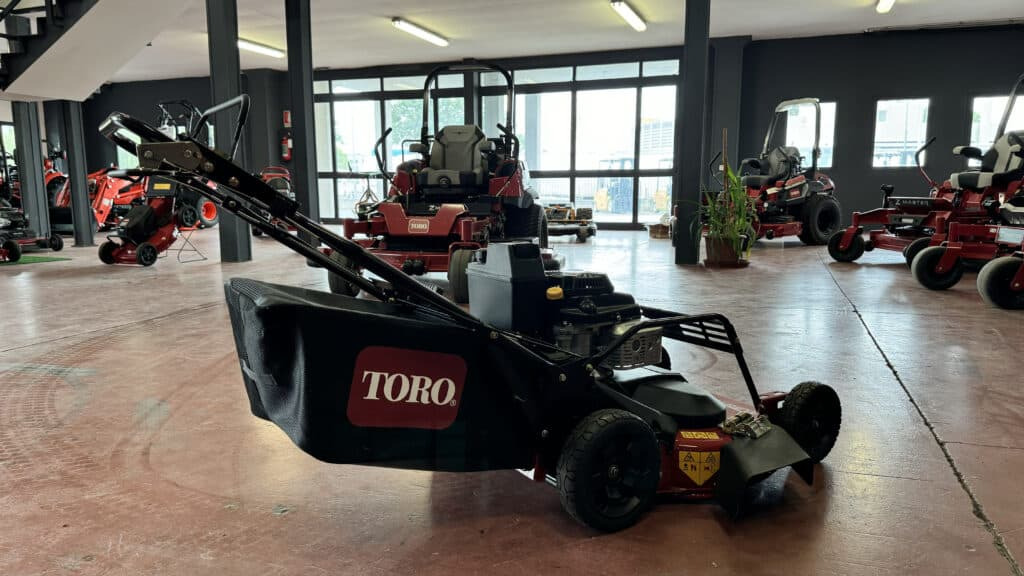 Yeni Çim biçme makinesi Toro 22207 – Turfmaster: fotoğraf 7