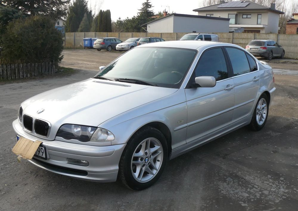 BMW Seria 3 320i - Binek araba: fotoğraf 3 BMW Seria 3 320i - Binek araba: fotoğraf 3