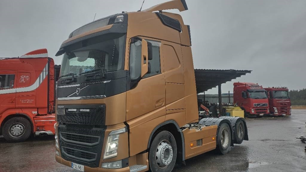 Volvo FH13 6x2 täysilmaveturi - Çekici: fotoğraf 2 Volvo FH13 6x2 täysilmaveturi - Çekici: fotoğraf 2