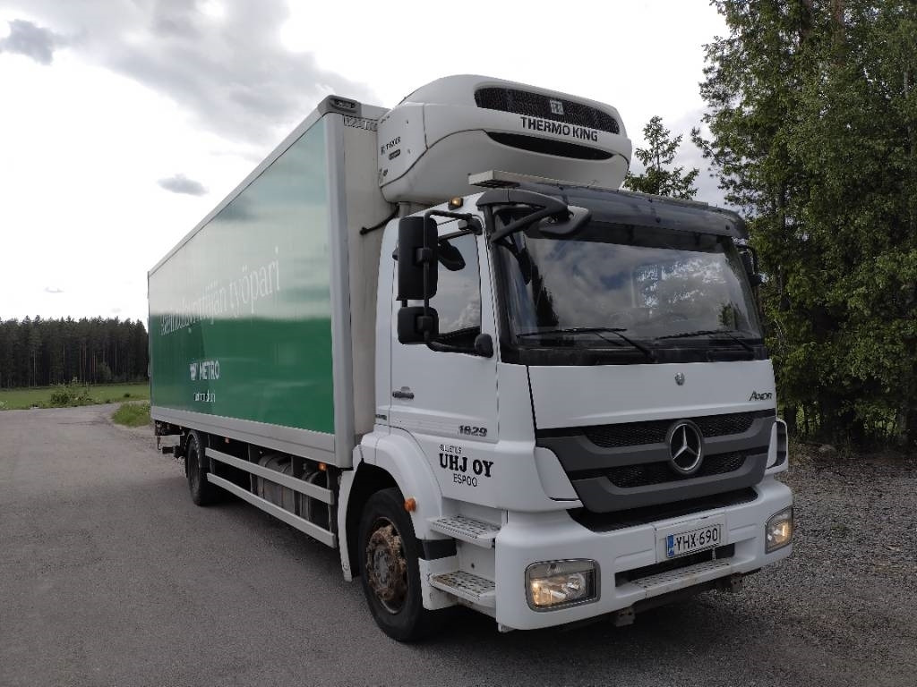 Mercedes-Benz Axor 1829 thermo king kone, 8,35m kori - Refrijeratör kamyon: fotoğraf 1 Mercedes-Benz Axor 1829 thermo king kone, 8,35m kori - Refrijeratör kamyon: fotoğraf 1