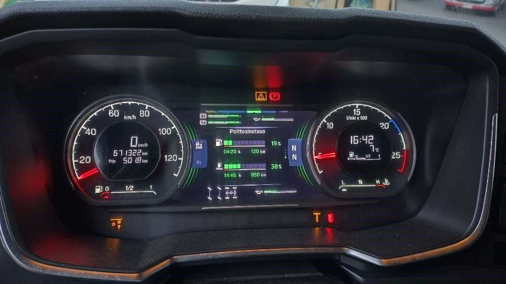 Scania XT650 8x4 puuvarustus,rautajouset  - Tomruk kamyonu: fotoğraf 5 Scania XT650 8x4 puuvarustus,rautajouset  - Tomruk kamyonu: fotoğraf 5