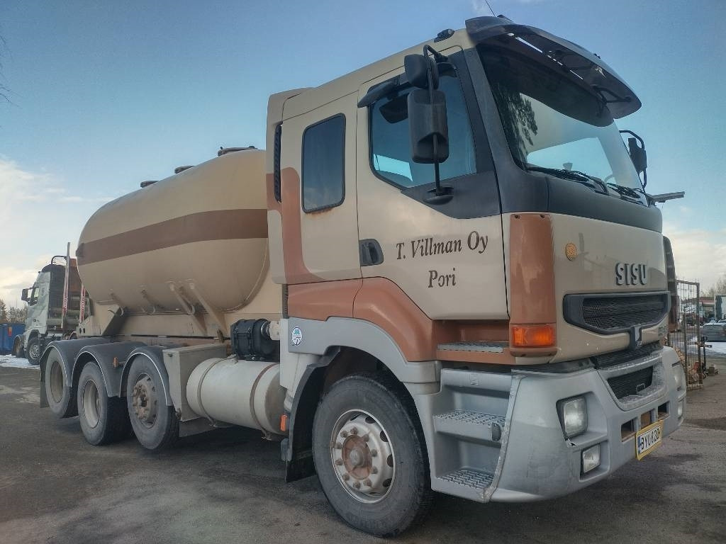 Sisu E14 8x2 kippipainepytty+kompura - Tanker kamyon: fotoğraf 3 Sisu E14 8x2 kippipainepytty+kompura - Tanker kamyon: fotoğraf 3