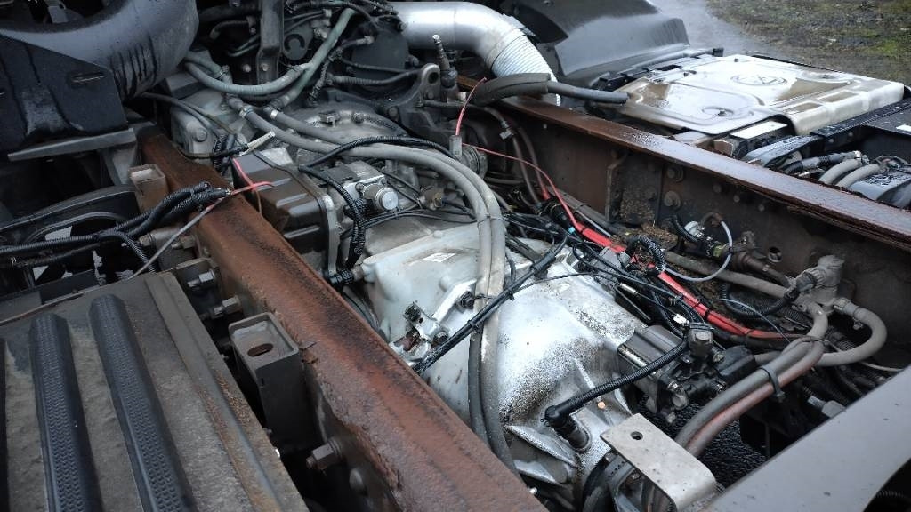 Volvo FH13 6x2 alusta, manuaalivaihteisto - Şasi kamyon: fotoğraf 5 Volvo FH13 6x2 alusta, manuaalivaihteisto - Şasi kamyon: fotoğraf 5