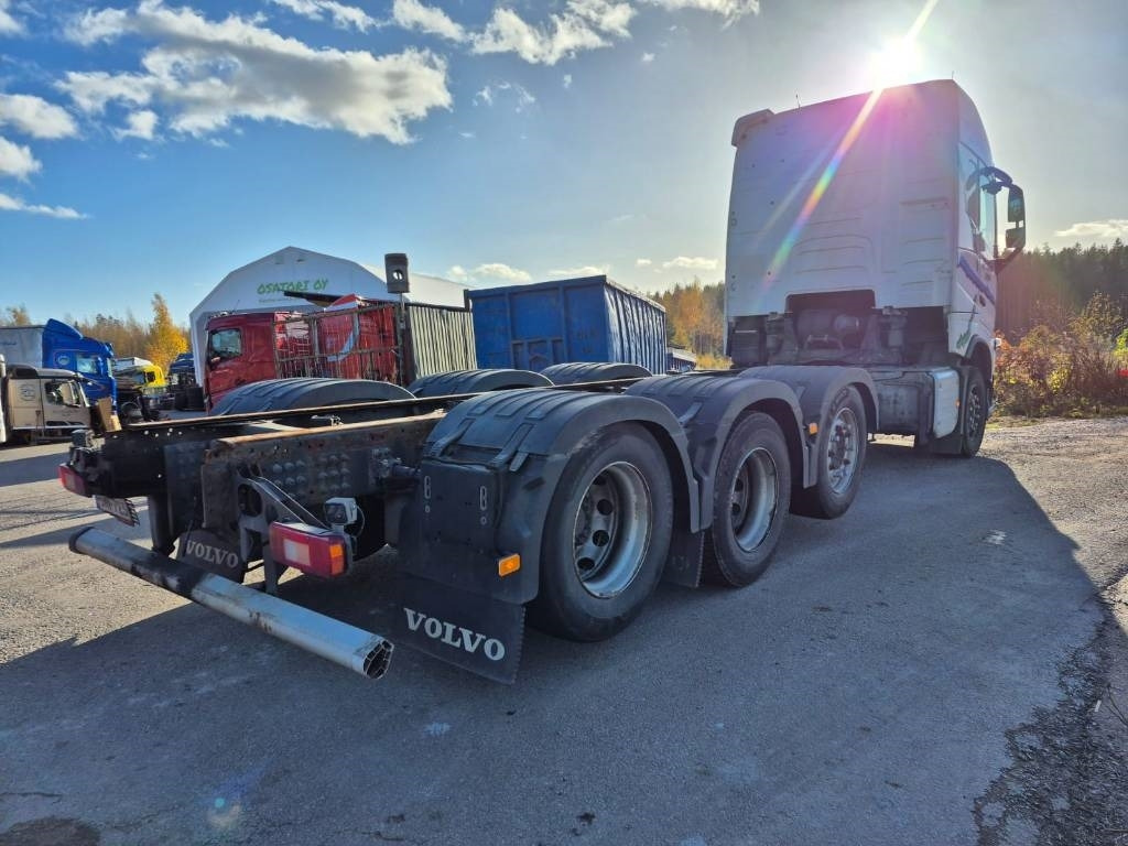 Volvo FH500 8x2 alusta - Şasi kamyon: fotoğraf 3 Volvo FH500 8x2 alusta - Şasi kamyon: fotoğraf 3