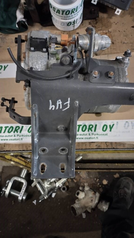 Volvo taukoilmastointi kompura - Elektrik sistemi - Kamyon: fotoğraf 2 Volvo taukoilmastointi kompura - Elektrik sistemi - Kamyon: fotoğraf 2