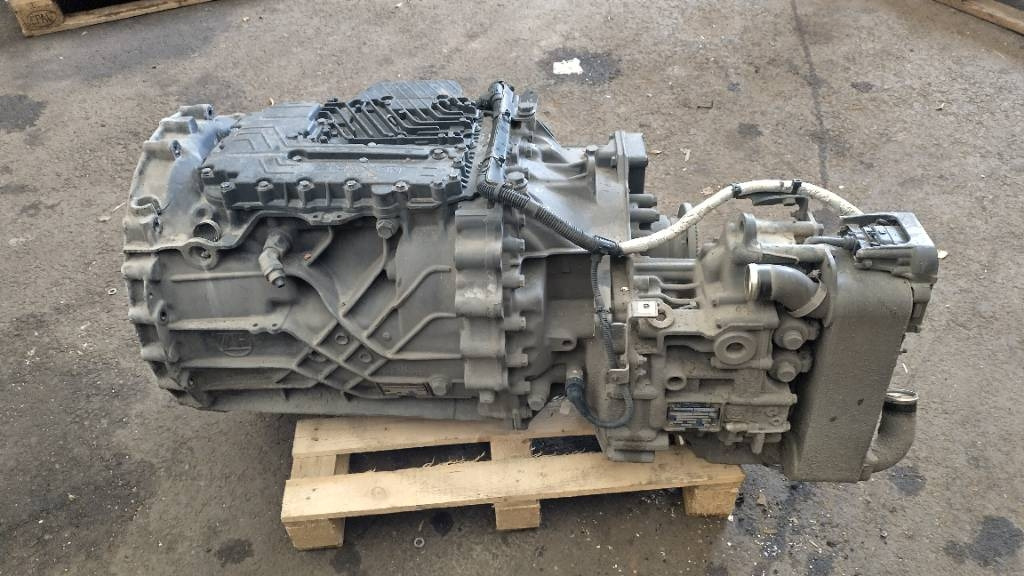 ZF Traxon 12 TX 2011 TO - Vites kutusu - Kamyon: fotoğraf 1 ZF Traxon 12 TX 2011 TO - Vites kutusu - Kamyon: fotoğraf 1
