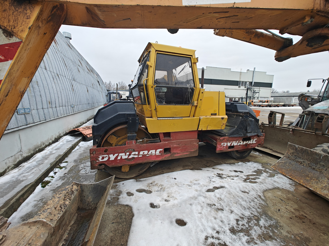 DYNAPAC CC421 - Yol silindiri: fotoğraf 3 DYNAPAC CC421 - Yol silindiri: fotoğraf 3