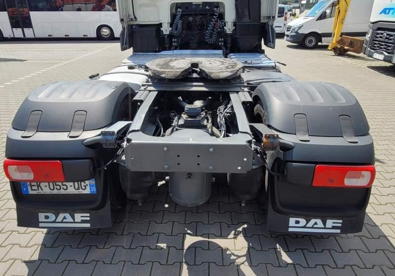 DAF XF510 SPACE CAB / SPROWADZONY / MANUAL / RETARDER finansal kiralama DAF XF510 SPACE CAB / SPROWADZONY / MANUAL / RETARDER: fotoğraf 10