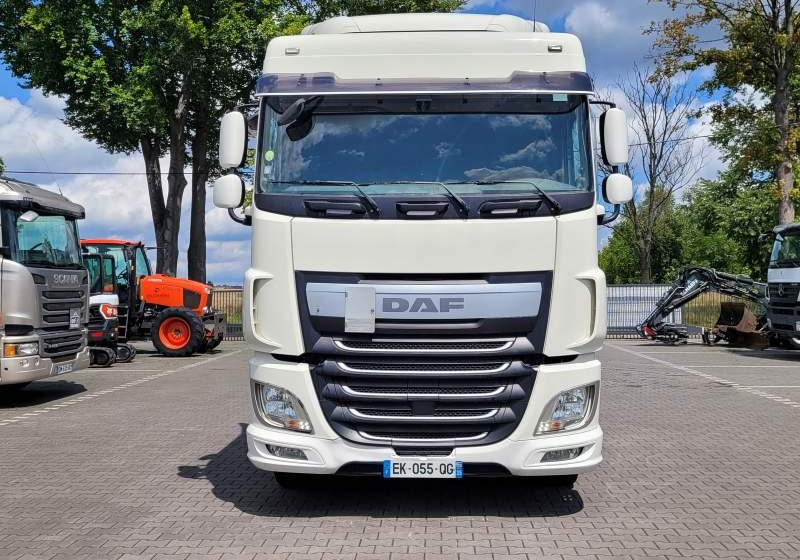 DAF XF510 SPACE CAB / SPROWADZONY / MANUAL / RETARDER - Çekici: fotoğraf 2 DAF XF510 SPACE CAB / SPROWADZONY / MANUAL / RETARDER - Çekici: fotoğraf 2