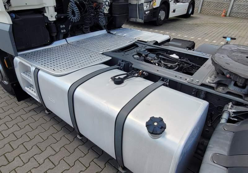 DAF XF510 SPACE CAB / SPROWADZONY / MANUAL / RETARDER - Çekici: fotoğraf 3 DAF XF510 SPACE CAB / SPROWADZONY / MANUAL / RETARDER - Çekici: fotoğraf 3