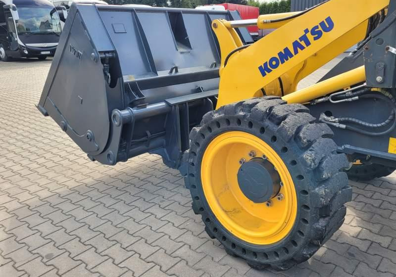 Komatsu WA1 100M / SPROWADZONA Z FRANCJI/ 6 300 MTH - Tekerlekli yükleyici: fotoğraf 4 Komatsu WA1 100M / SPROWADZONA Z FRANCJI/ 6 300 MTH - Tekerlekli yükleyici: fotoğraf 4