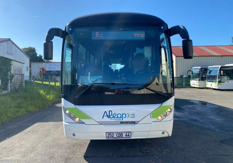 Neoplan TRENDLINER / SPROWADZONY / KLIMATYZACJA/ MANUAL - Şehirlerarası otobüs: fotoğraf 5 Neoplan TRENDLINER / SPROWADZONY / KLIMATYZACJA/ MANUAL - Şehirlerarası otobüs: fotoğraf 5
