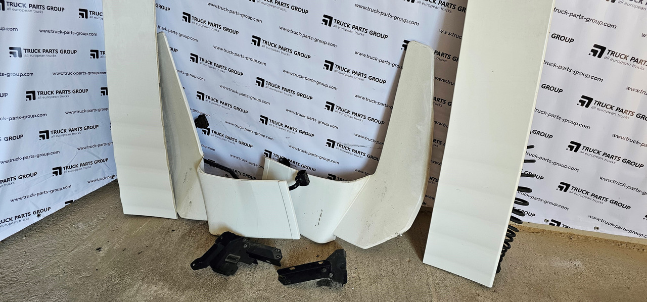 MAN MAN TGX, TGS, TGA EURO 6 spoilers, roof spoiler, air deflector kit 81629105317, 81629100269, 81629105319, 81629105320, 81629100301, 81629100268, 81629100145, 81629100205, 81629100144, 81629100204, 816 - Aerodinamik/ Spoylerler - Kamyon: fotoğraf 1 MAN MAN TGX, TGS, TGA EURO 6 spoilers, roof spoiler, air deflector kit 81629105317, 81629100269, 81629105319, 81629105320, 81629100301, 81629100268, 81629100145, 81629100205, 81629100144, 81629100204, 816 - Aerodinamik/ Spoylerler - Kamyon: fotoğraf 1