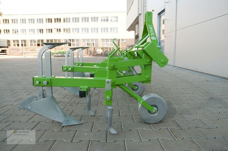BOMET Kartoffelhäufler Jäthacke-Häufler Bomet P475 inkl. Striegel - Patates makinası: fotoğraf 4 BOMET Kartoffelhäufler Jäthacke-Häufler Bomet P475 inkl. Striegel - Patates makinası: fotoğraf 4