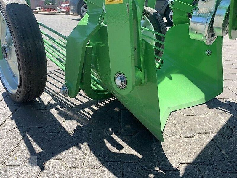 BOMET Kartoffelroder Bomet Z655/1 Kartoffel Roder Heckauswurf NEU - Patates makinası: fotoğraf 2 BOMET Kartoffelroder Bomet Z655/1 Kartoffel Roder Heckauswurf NEU - Patates makinası: fotoğraf 2