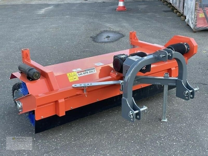 Geo Kehrmaschine Geo SWT190 190cm Kehrbesen Traktor Zapfwelle NEU - Yol süpürme fırça: fotoğraf 4 Geo Kehrmaschine Geo SWT190 190cm Kehrbesen Traktor Zapfwelle NEU - Yol süpürme fırça: fotoğraf 4