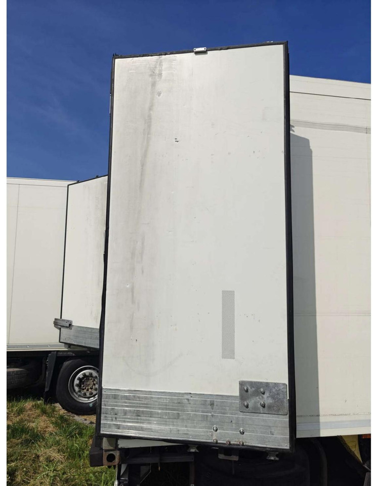 2018 Krone SDR Double Deck Cool Liner FP45 ThermoKing SLXi 300 Lifting Axle - Frigorifik dorse: fotoğraf 5 2018 Krone SDR Double Deck Cool Liner FP45 ThermoKing SLXi 300 Lifting Axle - Frigorifik dorse: fotoğraf 5
