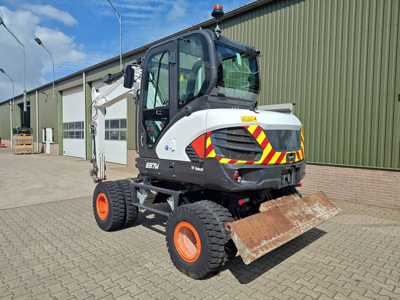 Bobcat E57W - Tekerlekli ekskavatör: fotoğraf 2 Bobcat E57W - Tekerlekli ekskavatör: fotoğraf 2