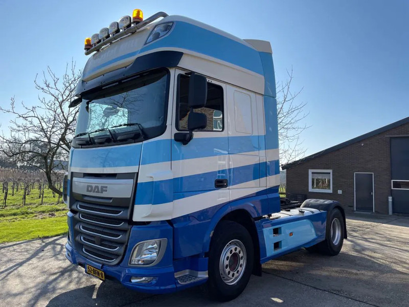 DAF XF 106.460 / NL TRUCK / EURO6 / HYDRAULICS / SLIDING 5th WHEEL / 9 TON FRONTAXLE - Çekici: fotoğraf 1 DAF XF 106.460 / NL TRUCK / EURO6 / HYDRAULICS / SLIDING 5th WHEEL / 9 TON FRONTAXLE - Çekici: fotoğraf 1